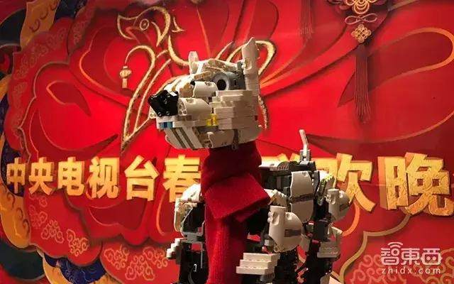 春晚同款跳舞机器狗，机器狗舞蹈