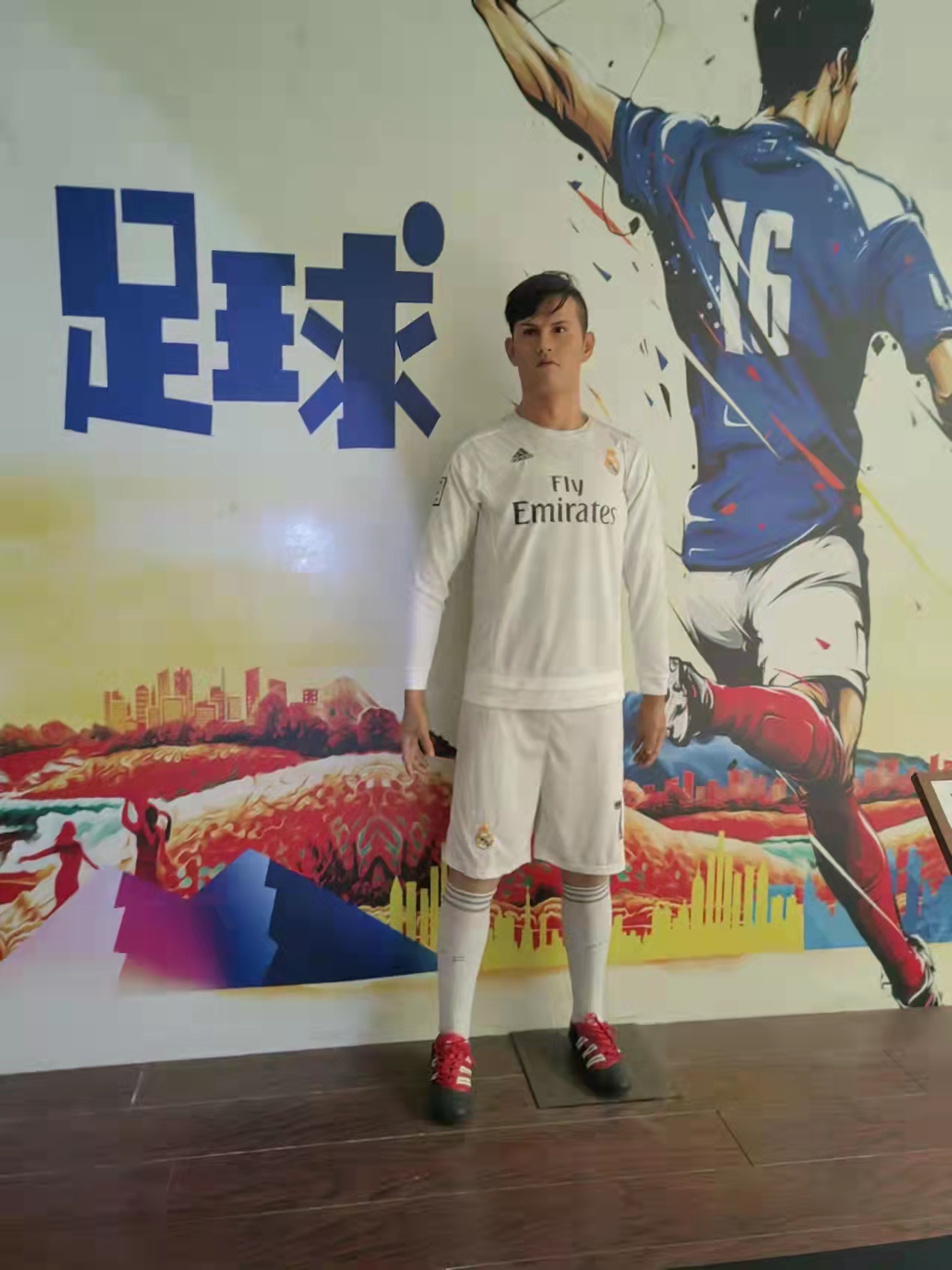 名人蜡像馆c罗，梅西，成龙，泰森