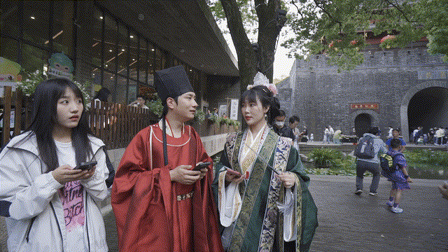 17、宋游记.gif